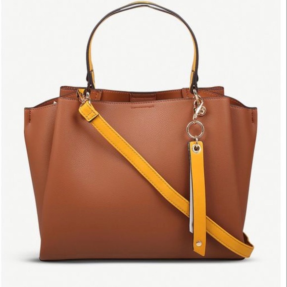 ALDO BROWN MEDIUM SIZE PURSE - Picture 1 of 6